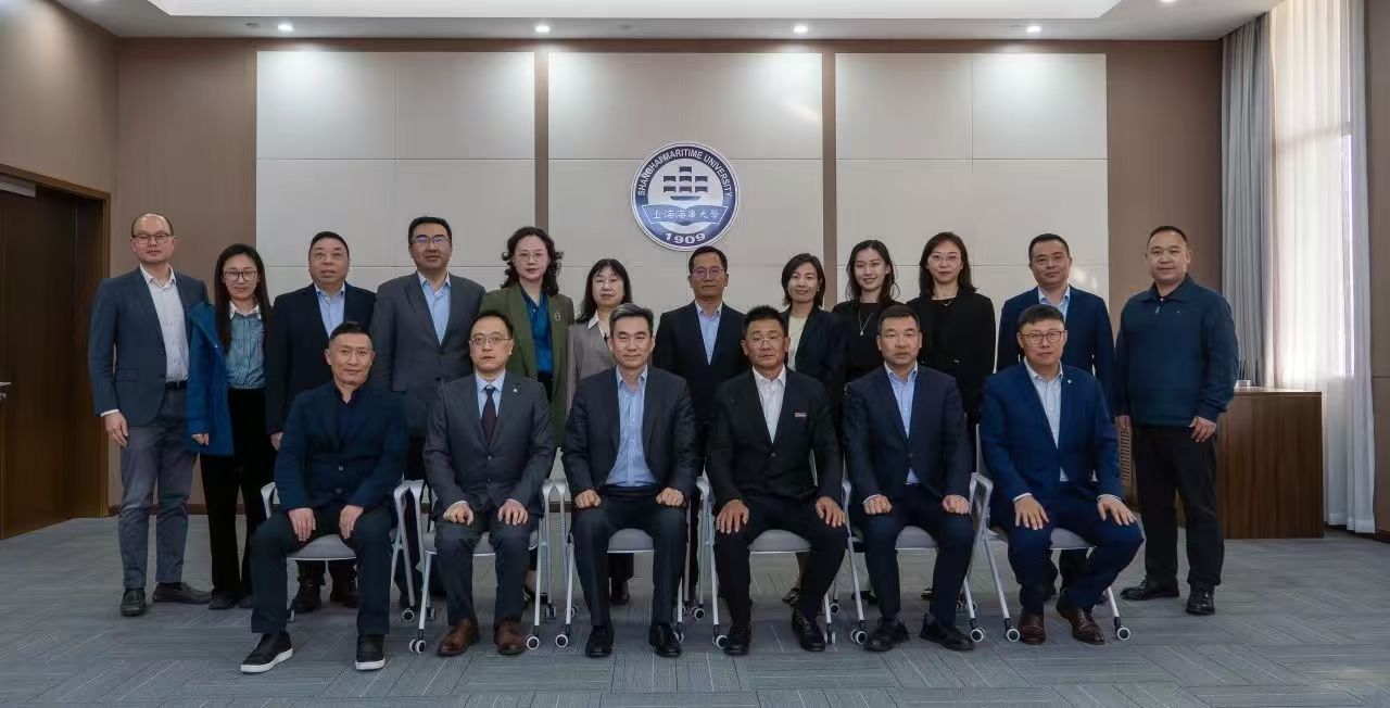 学校与良禾集团有限公司捐赠签约仪式在校举行