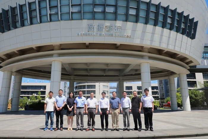 大金空调捐赠仪式在上海海事大学商船学院顺利举行